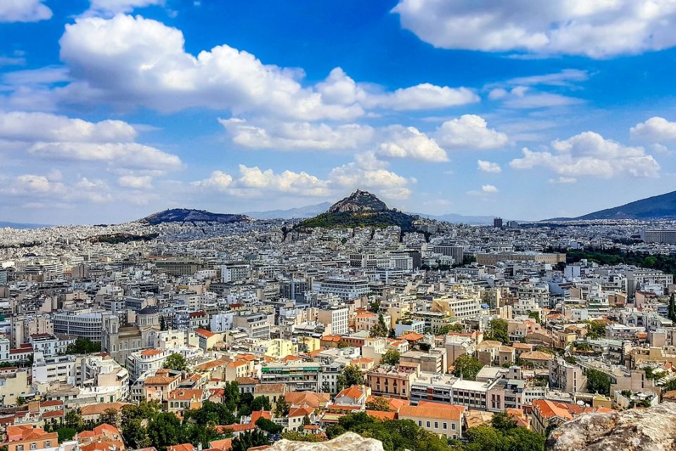 Greece Modernizes Residence Permit Process to Attract Legal Migrants