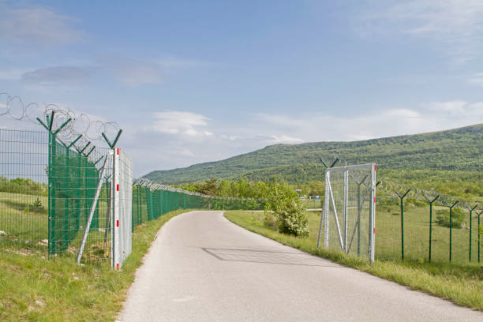 Reimposed Croatia Border Controls Highlight Migration Pressures