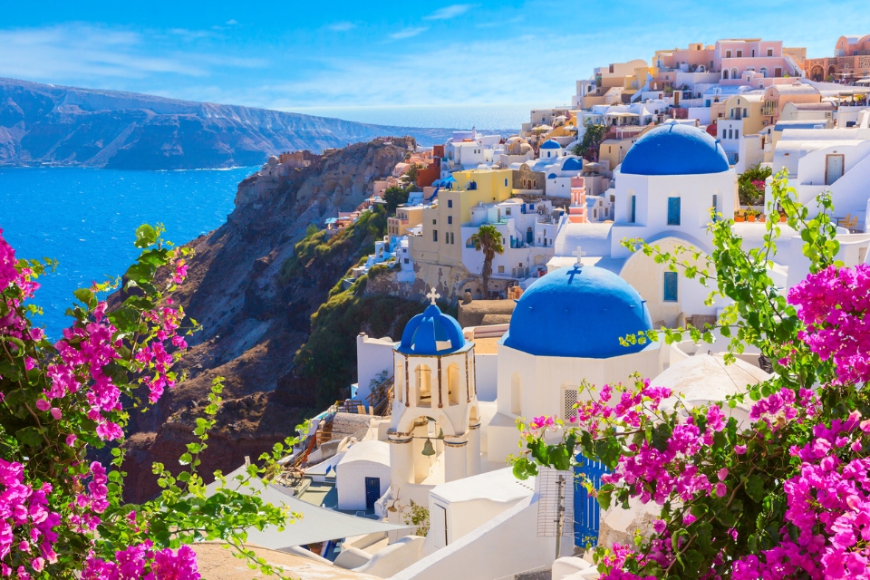 Greece Tourism Hits €20B Despite September Dip